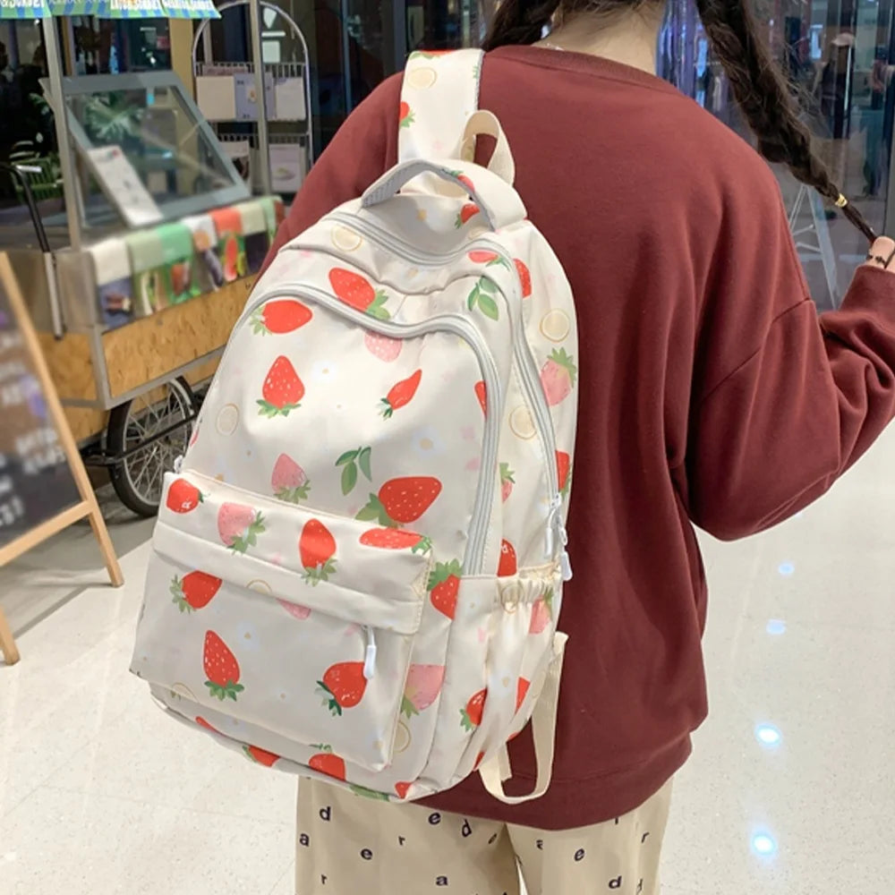 Mochila de Nailon con Estampado de Fresas, Linda y Ligera, Resistente al Agua, con Múltiples Bolsillos, para la Escuela y Uso Diario