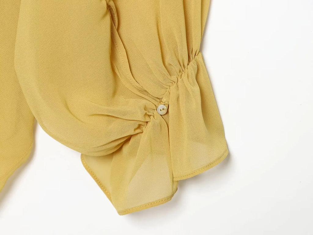 Blusa Elegante con Encaje y Manga Larga para Mujer