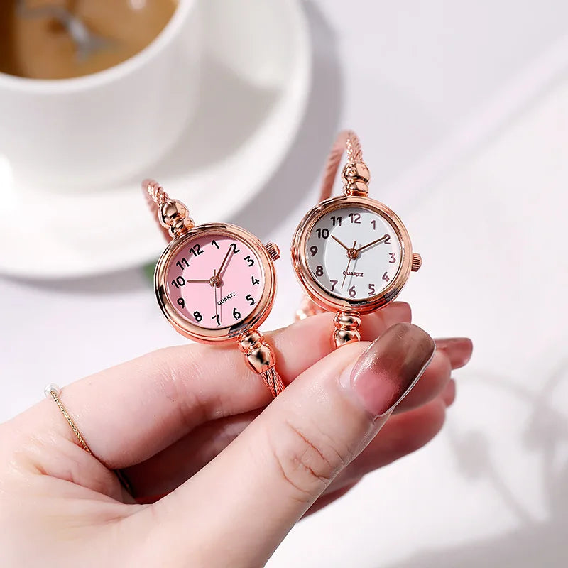 Reloj de pulsera para mujer a la moda, pulsera dorada, esfera pequeña, reloj elegante, nuevo reloj de pulsera de acero bonito para mujer, reloj de pulsera de cuarzo