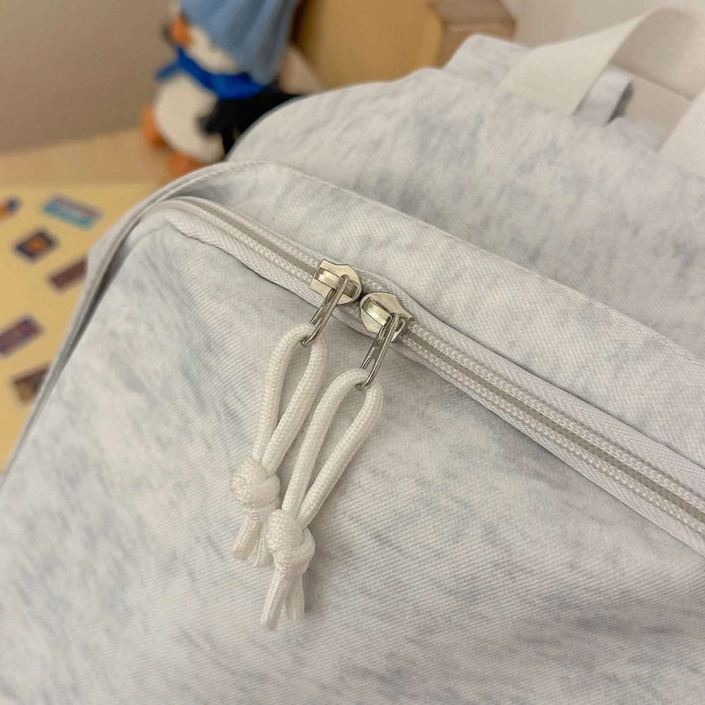 Mochila Informal Gris Jaspeado con Bordado, Mochila Ligera de Tela Suave, Bolso Minimalista para Viajes Diarios y Uso Casual