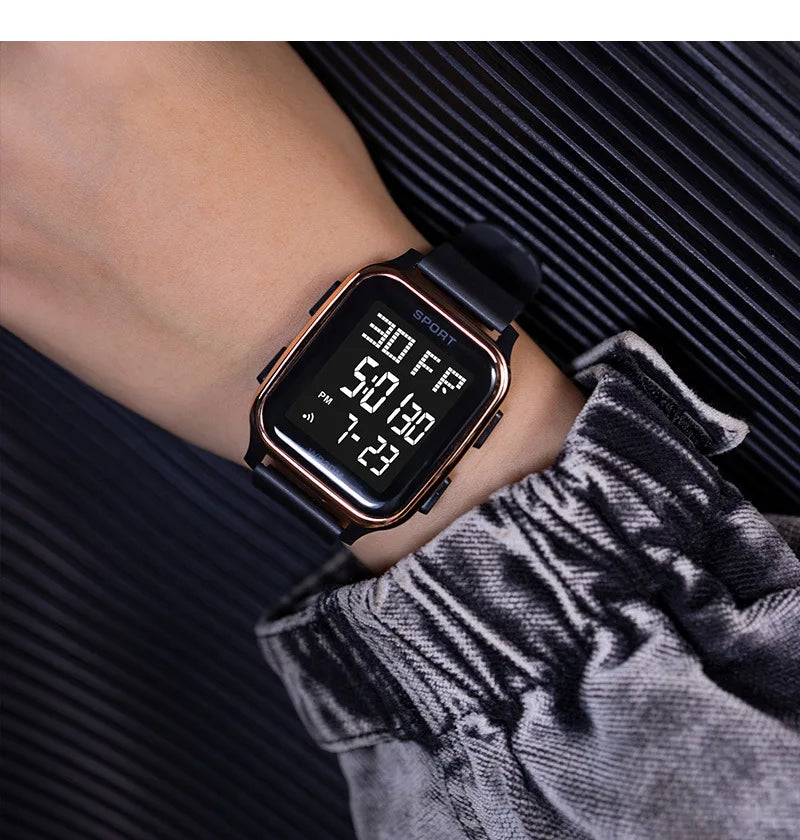 Reloj deportivo YIKAZE para hombre, reloj electrónico multifunción resistente al agua, reloj de pulsera Digital LED ultrafino para hombre y estudiante