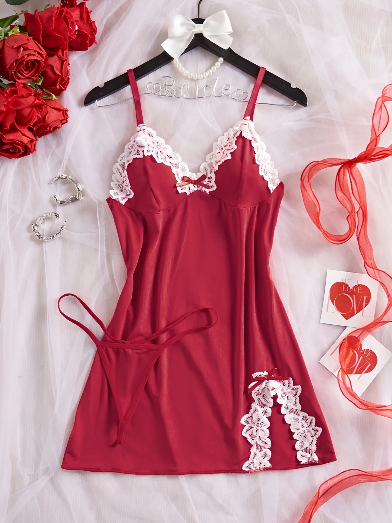 Conjunto Babydoll de Satén con Encaje y Tanga, Lencería Romántica