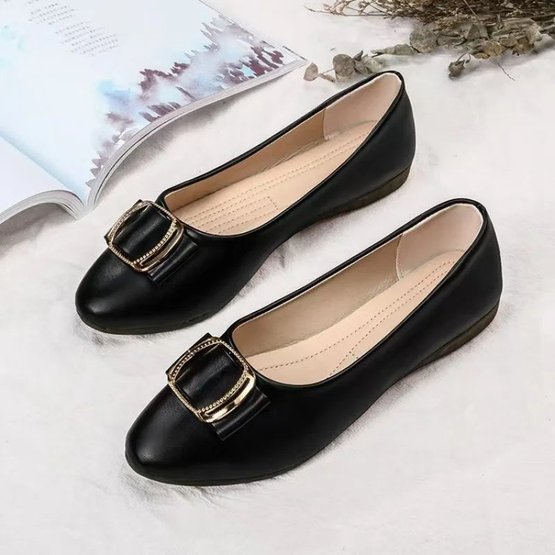 2025 Mocasines minimalistas con cadena y hebilla cuadrada, mocasines acolchados antideslizantes de cuero genuino para mamá