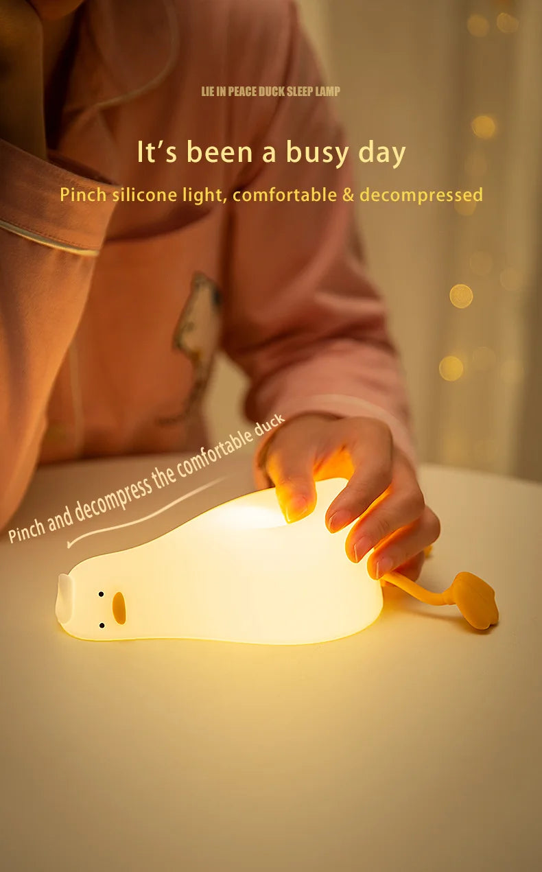 Lámpara LED Nocturna de Silicona con Forma de Pato