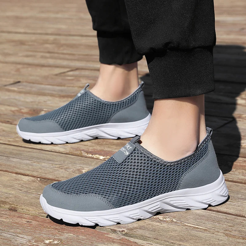2023 zapatos informales ligeros para hombre, zapatillas informales transpirables sin cordones para hombre, zapatos planos antideslizantes para caminar al aire libre, talla 39-47