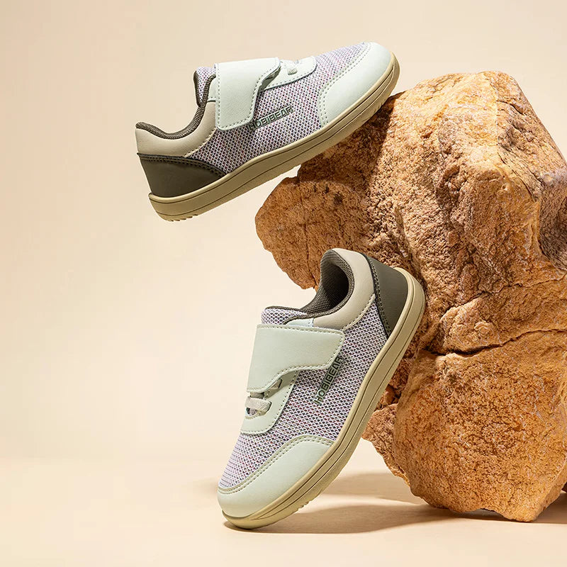 HOBIBEAR Zapatos descalzos con punta ancha para niños, zapatillas informales minimalistas con gancho y bucle, zapatos de malla transpirables sin caída