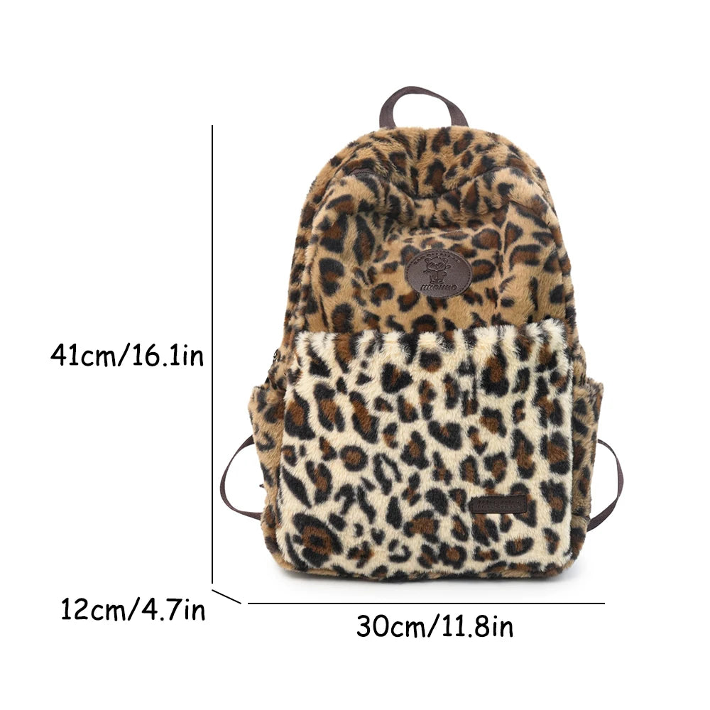 Mochila Japonesa Estampado Leopardo con Felpa, Estilo Universitario