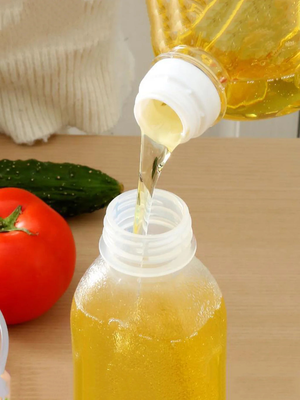 1 Uds. Botella de aceite transparente para el hogar de 1000ml, botella de extrusión de aceite de oliva con control de aceite para barbacoa al aire libre para cocina, olla de aceite para condimentos