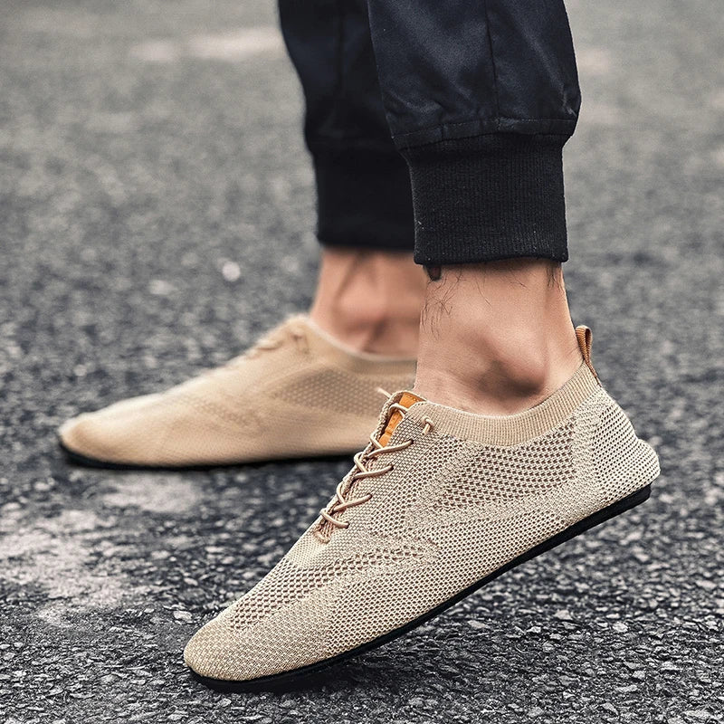 Zapatos informales ligeros sin cuero para hombre, mocasines de malla a la moda para parejas, zapatillas transpirables con cordones para hombre, zapatos planos suaves para Yoga