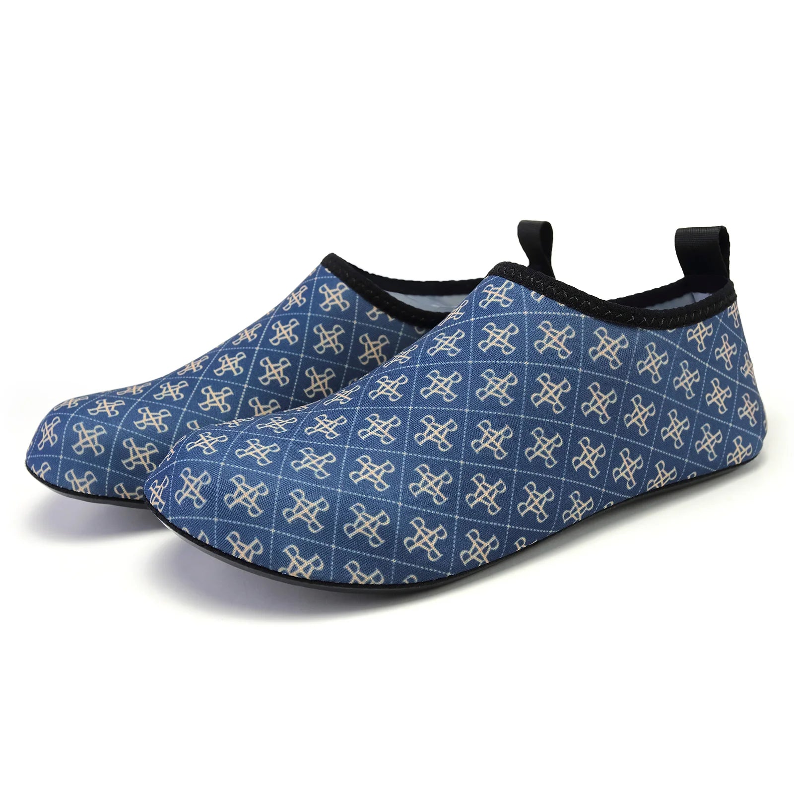 Par de zapatos acuáticos ligeros para hombre y mujer, zapatos de playa para exteriores de secado rápido, antideslizantes, descalzos, verano, 2023