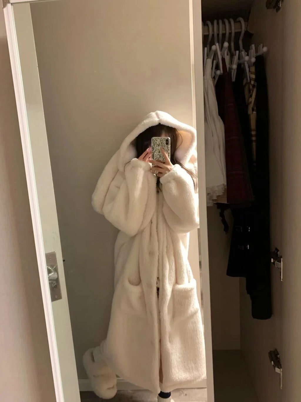Pijama Cálido de Otoño-Invierno para Mujer con Orejas de Conejo
