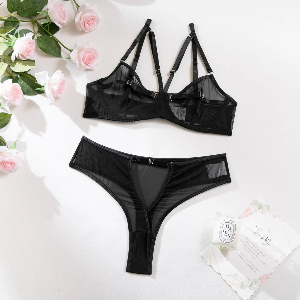 Conjunto de Lencería de Malla Transparente con Sujetador Push Up y Tanga