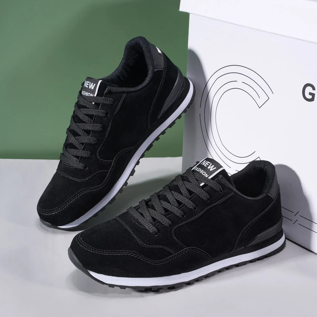 Nuevas de cuero, zapatos para correr para hombre, zapatillas Unisex cálidas de invierno, zapatos ligeros para caminar para mujer, zapatos deportivos de plantilla suave con cordones 37-47