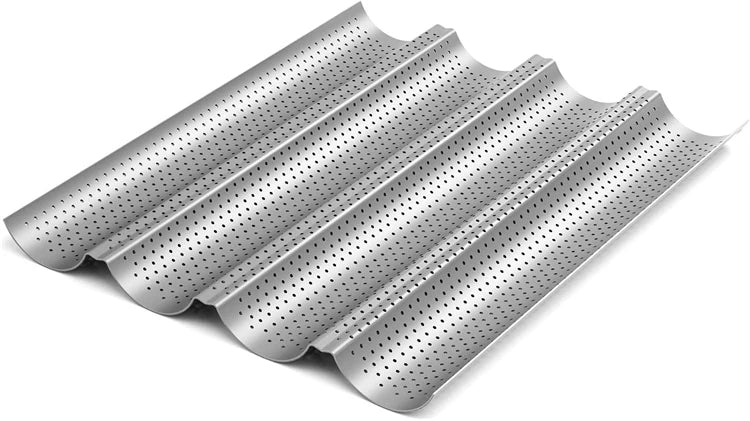 LMETJMA Pan para hornear pan francés perforado antiadherente, sartén Baguette de acero al carbono, pan francés, 4 pan ondulados, molde para hornear pan JT158