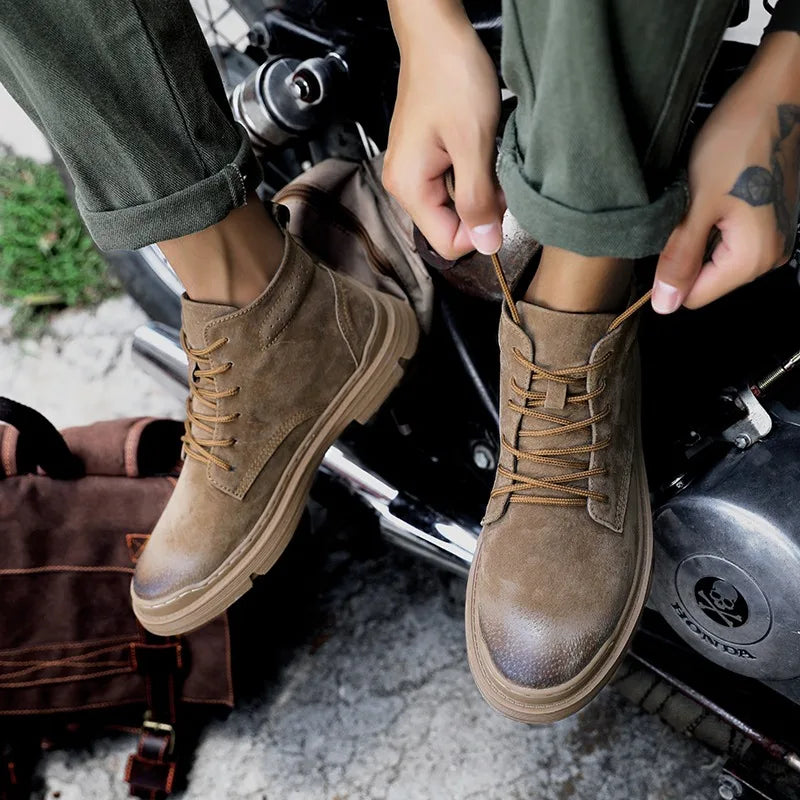 Botas de gamuza vintage para hombre con cordones y suela de caucho antideslizante