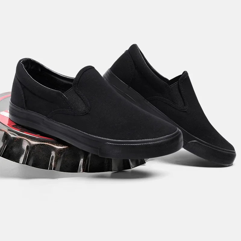 Zapatos sin cordones Cool Young Man Street calzado negro puro zapatos planos transpirables para hombre zapatos casuales de talla grande 45