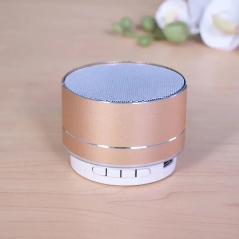Altavoz Bluetooth inalámbrico A10, cañón de acero pequeño, Subwoofer, Mini tarjeta de regalo portátil, Altavoz Bluetooth, altavoces de Color para exteriores