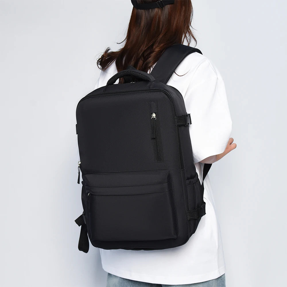Set 2 Piezas: Mochila de Viaje 180° y Bolsa de Aseo