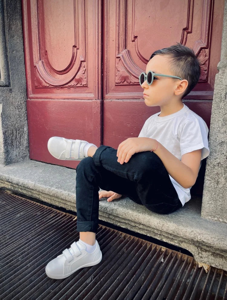 Zapatillas Descalzas para Niños HOBIBEAR |   Cierre de Gancho y Bucle |   Zapatos de punta ancha |   Zapatillas Deportivas Minimalistas Ligeras de Cuero Sintético