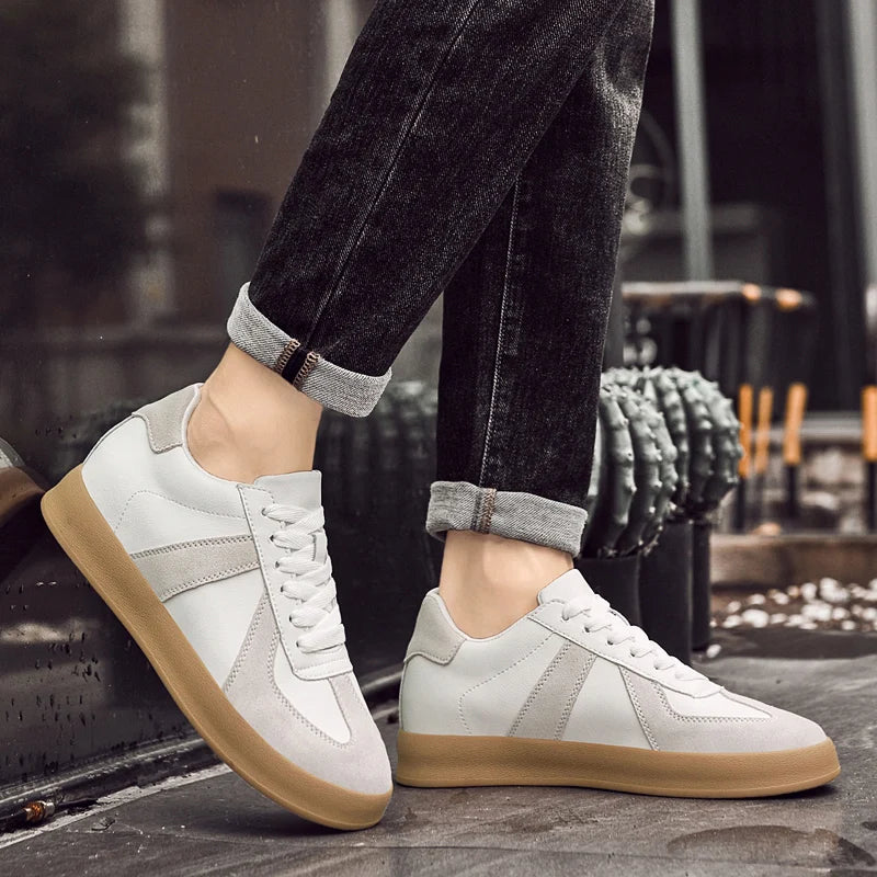 Zapatos invisibles con aumento de altura, zapatos de entrenamiento moral de 8cm, zapatillas informales transpirables de verano con aumento de altura interior para hombre, zapatos Forrest Gump versátiles Retro de cuero genuin