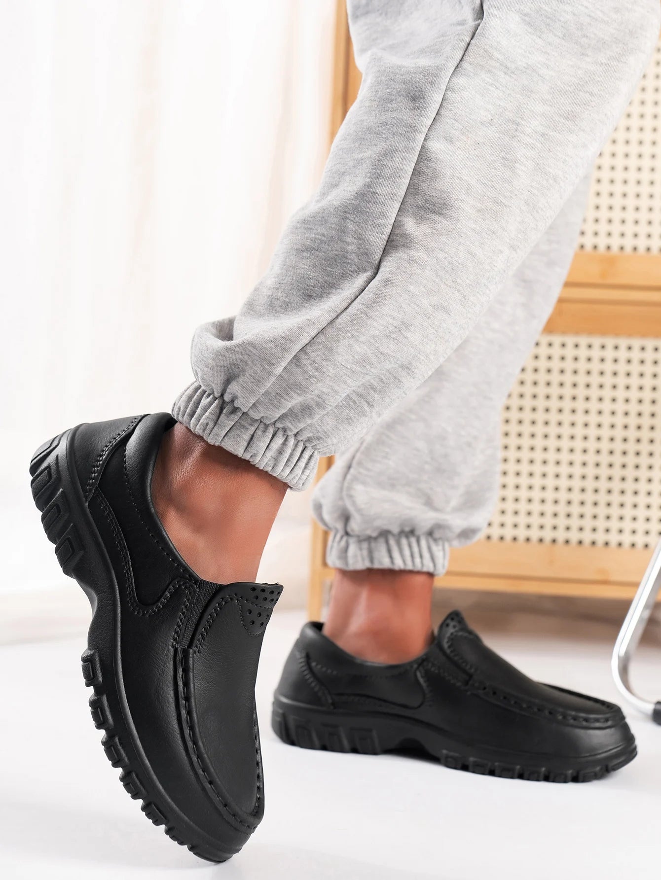 Zapatos informales para hombre, impermeables, antideslizantes, suela gruesa, resistentes al desgaste, transpirables, suela suave, zapatos casuales sin cordones