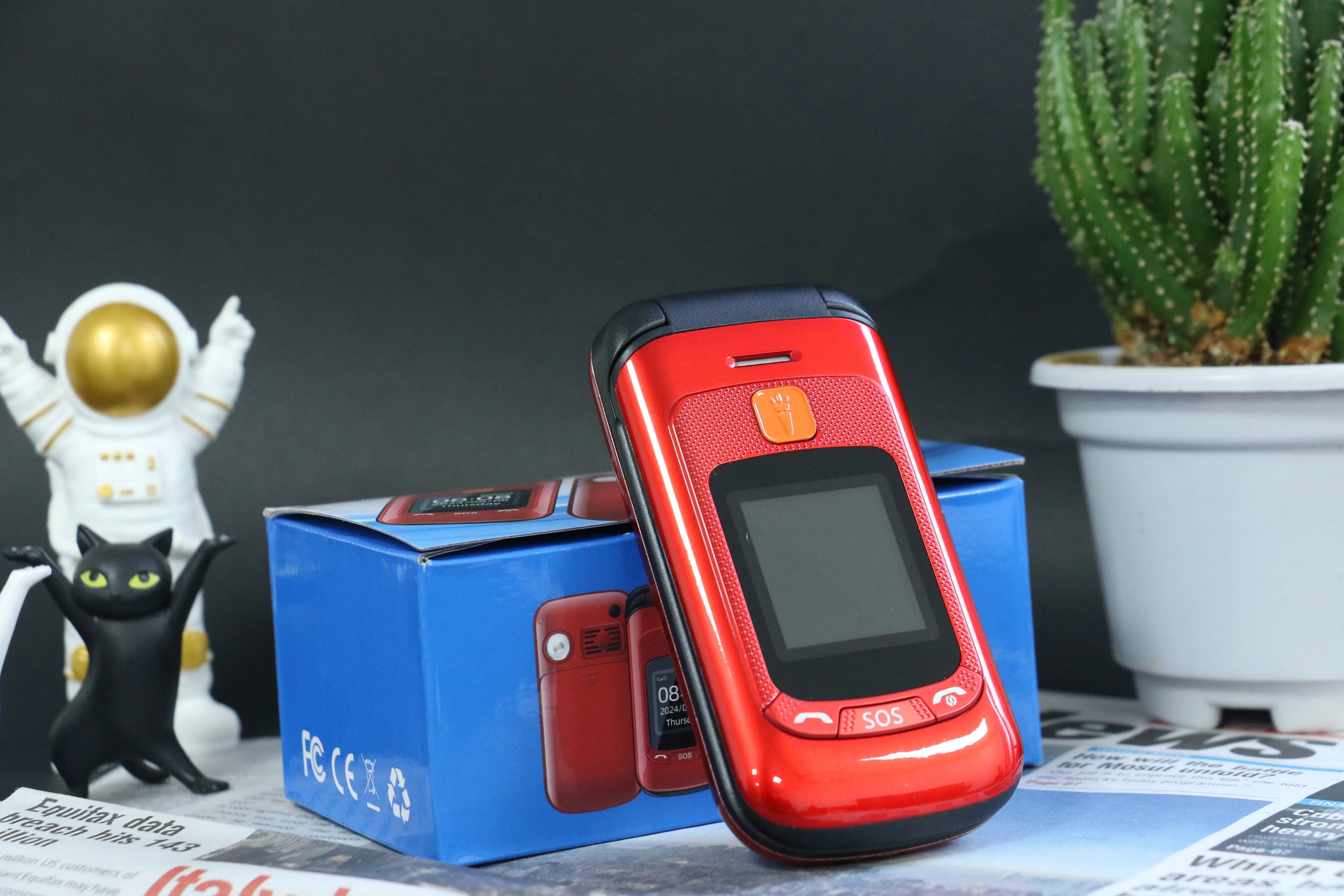 Mafam F899 Senior Flip Feature Phone Dos pantallas 2 Sim Botón grande SOS Dial Antorcha Clamshell Móvil Estilo retro 15 días Larga modo de reposo