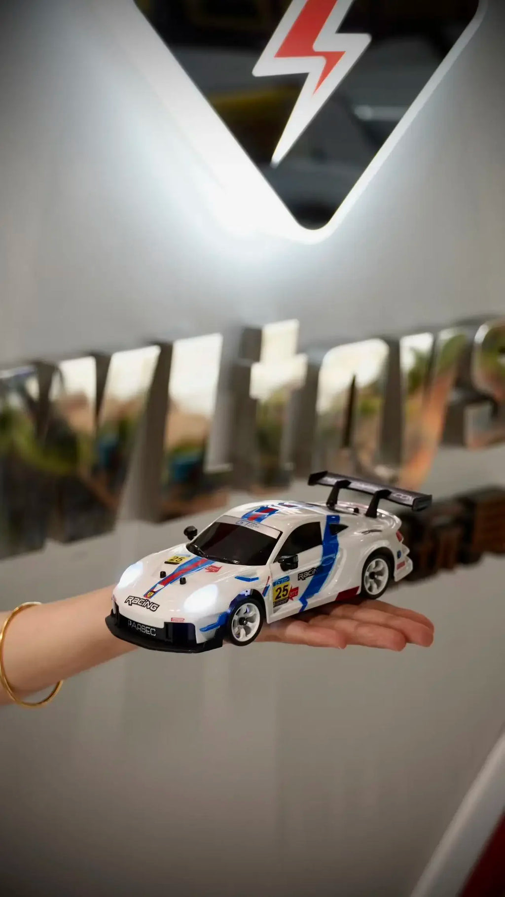Wltoys RC 284019 Control remoto 1/28 30 Km/H Mosquito de carreras de alta velocidad 2,4 GHz todoterreno RTR Rally Drift Car