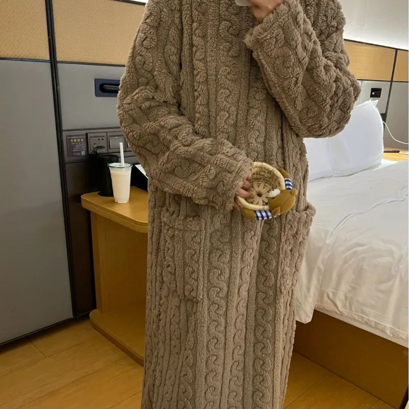 Pijama Polar de Mujer Talle Grande – Franela con Rayas