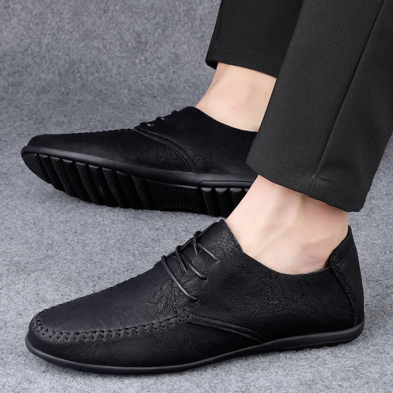 Zapatos de cuero para hombre, suelas blandas, zapatos de cuero informales de talla grande para las cuatro estaciones, zapatos de conducción versátiles para fiesta juvenil a la moda
