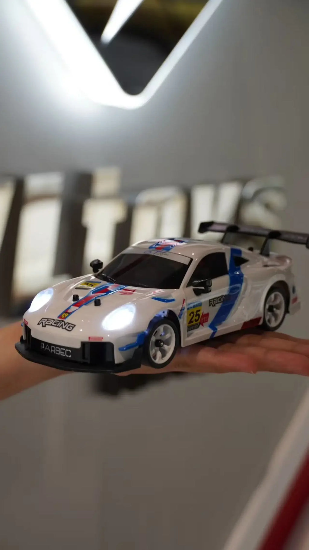 Wltoys RC 284019 Control remoto 1/28 30 Km/H Mosquito de carreras de alta velocidad 2,4 GHz todoterreno RTR Rally Drift Car