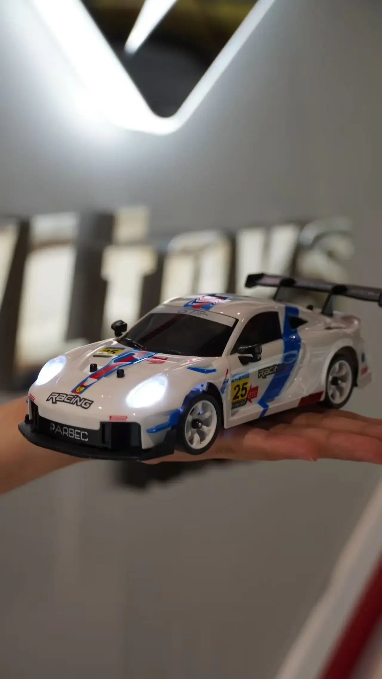 Wltoys RC 284019 Control remoto 1/28 30 Km/H Mosquito de carreras de alta velocidad 2,4 GHz todoterreno RTR Rally Drift Car