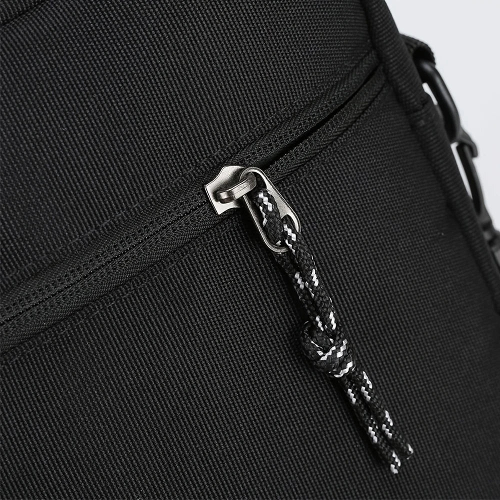 Bolso Cruzado para Hombre con Estampado Klein