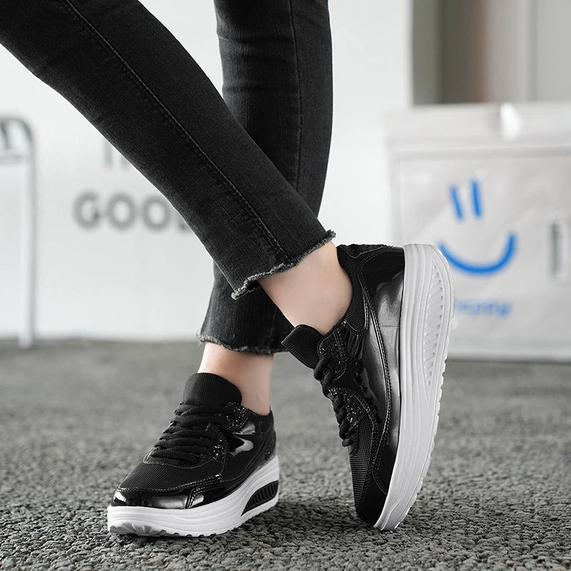 Zapatos deportivos de malla plana para mujer, calzado deportivo cómodo y transpirable con cordones, a la moda, para primavera y otoño