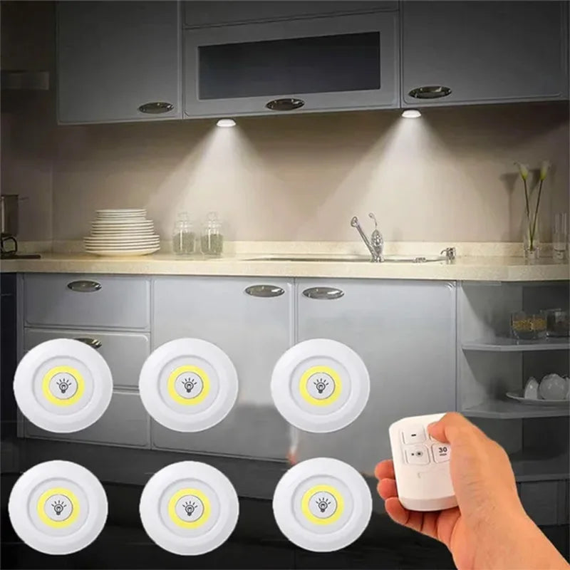 Luz LED regulable para debajo del gabinete con Control remoto, luces LED para armarios con pilas, iluminación para armario, baño, luz nocturna