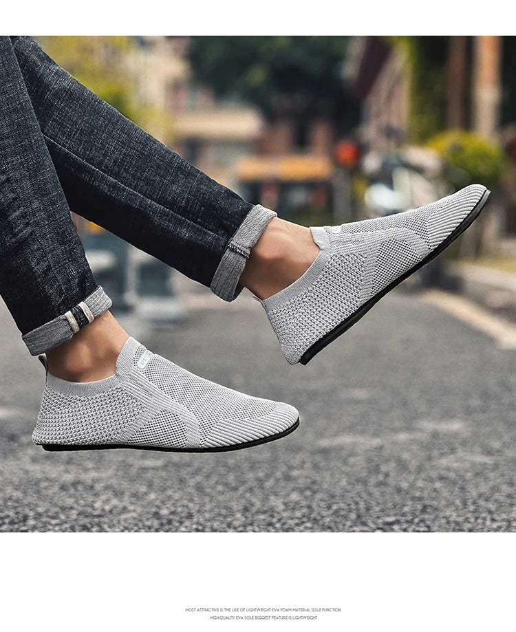 Zapatillas informales transpirables para hombre, zapatos ligeros sin cordones para caminar para hombre, mocasines flexibles antideslizantes para parejas, calzado suave de verano