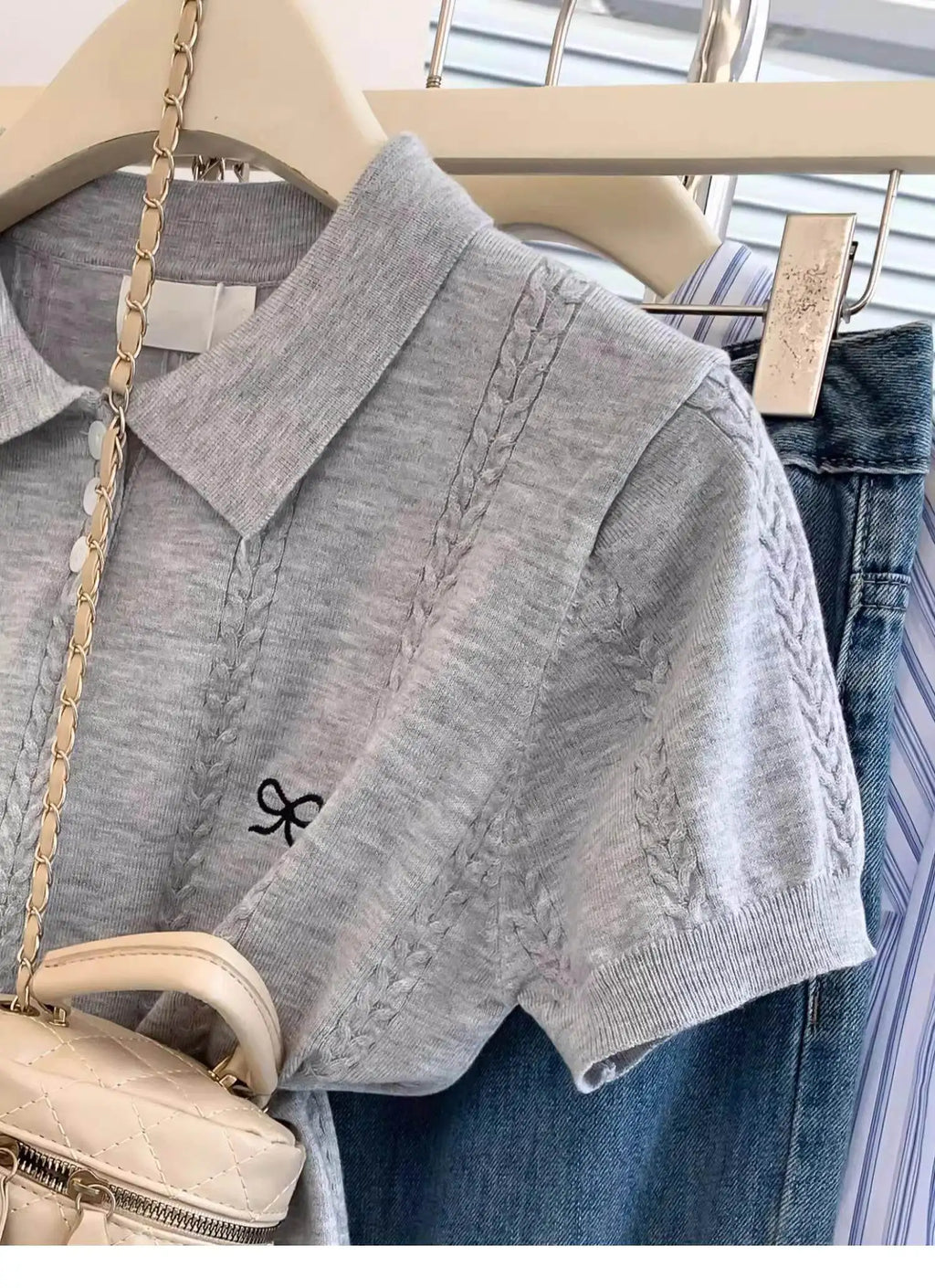 Camiseta de Punto con Cuello Polo y Bordado de Lazo, Manga Corta para Mujer