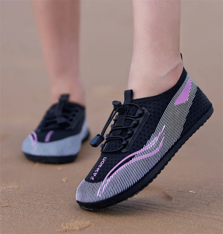 Zapatos acuáticos ligeros a la moda para hombre, zapatos de playa transpirables para mujer, zapatos de Yoga Unisex antideslizantes flexibles, zapatillas de agua de secado rápido