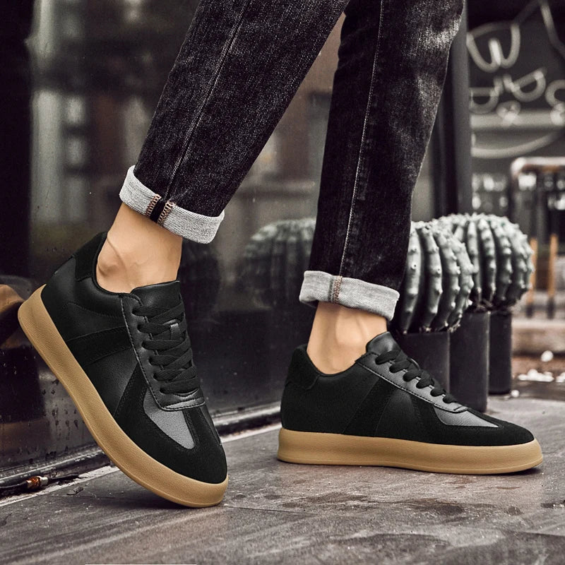 Zapatos invisibles con aumento de altura, zapatos de entrenamiento moral de 8cm, zapatillas informales transpirables de verano con aumento de altura interior para hombre, zapatos Forrest Gump versátiles Retro de cuero genuin