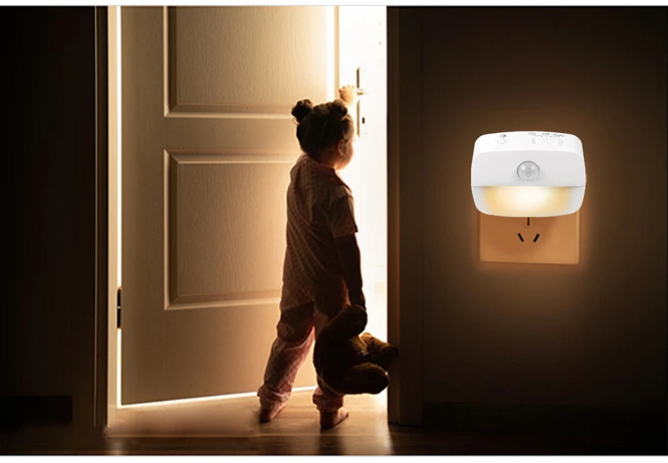 Luz LED Nocturna con Sensor de Movimiento para Enchufe