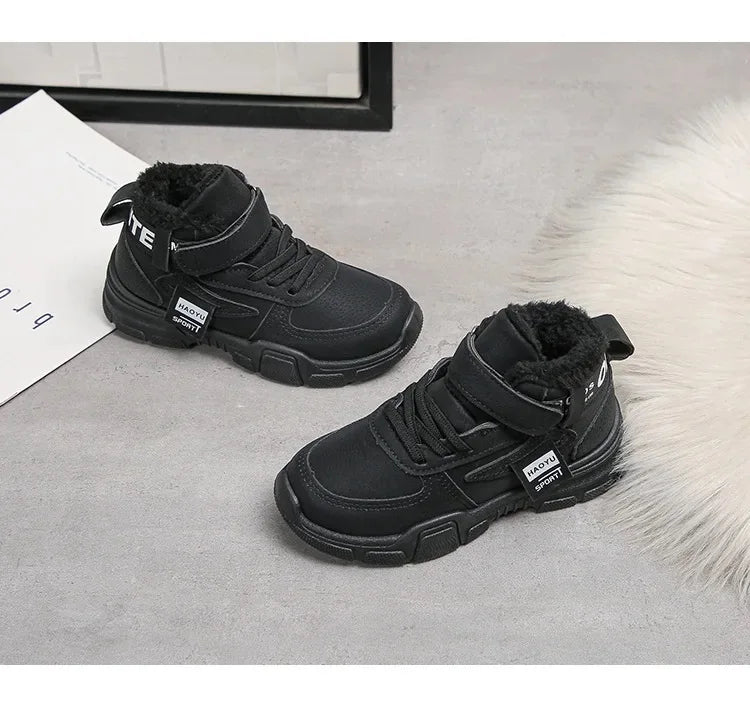 2025 nuevas botas de invierno para niños, además de Cachemira, botas de nieve gruesas y cálidas, botas antideslizantes de moda para niñas, zapatos para estudiantes al aire libre