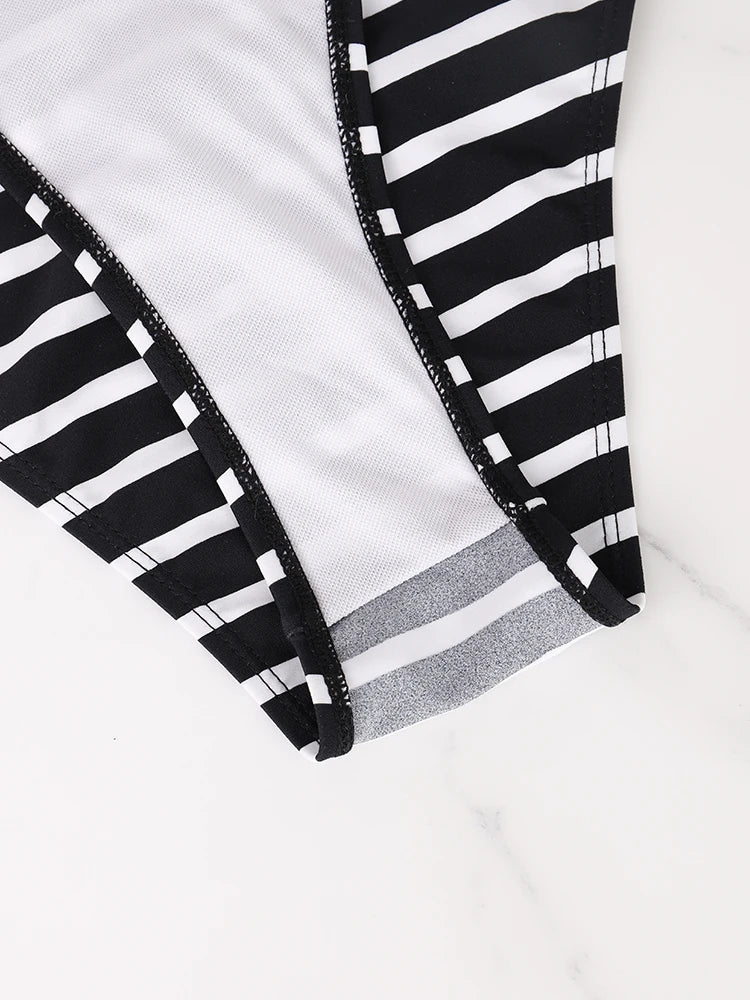 Conjunto de dos piezas de vendaje triangular para mujer, ropa de playa Sexy de verano a rayas en blanco y negro, traje de baño para playa, Bikini de estilo para mujer