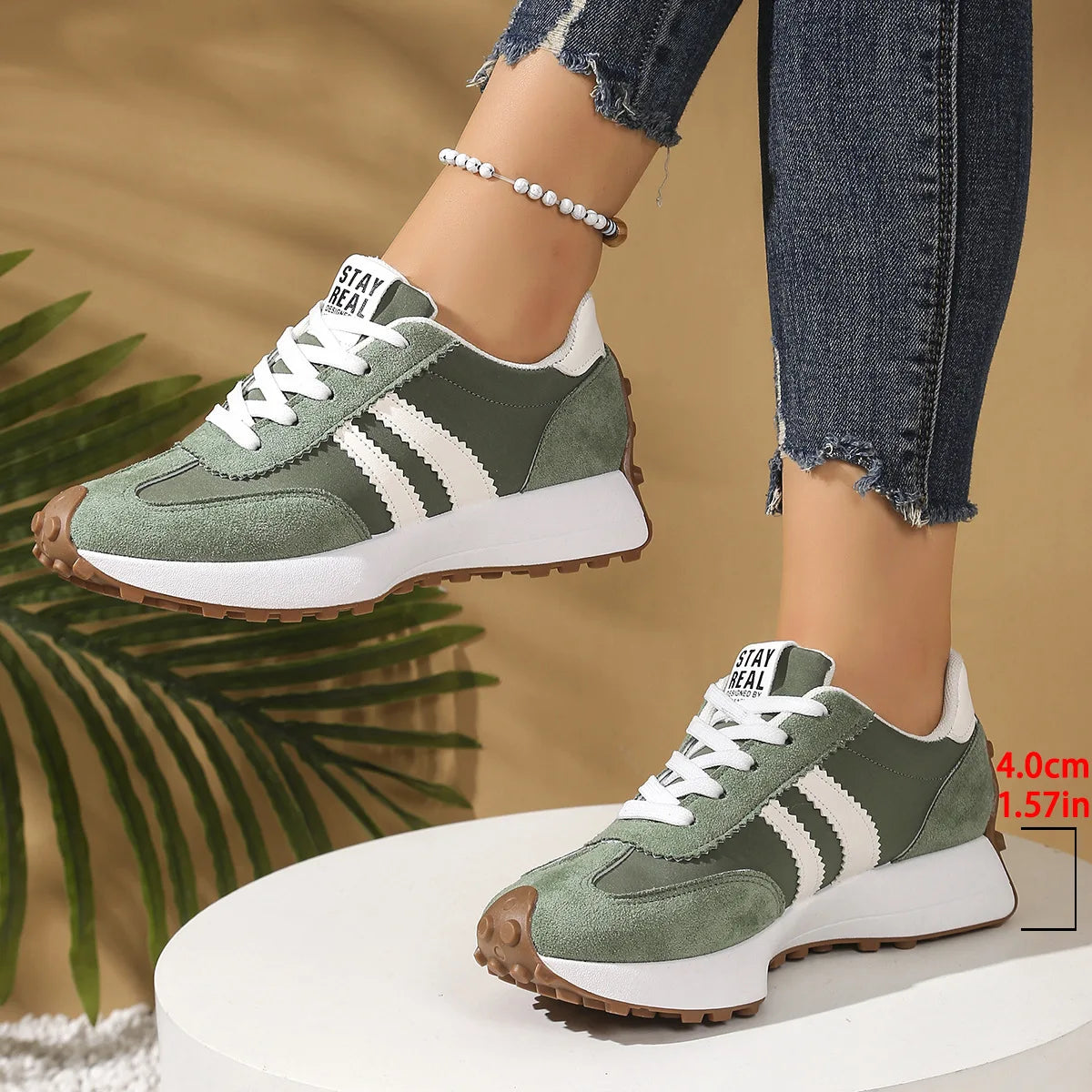 Nuevo 2025 zapatillas gruesas para mujer, zapatillas informales con plataforma a la moda, zapatillas ligeras de fondo suave para correr, zapatillas de deporte de malla de verano