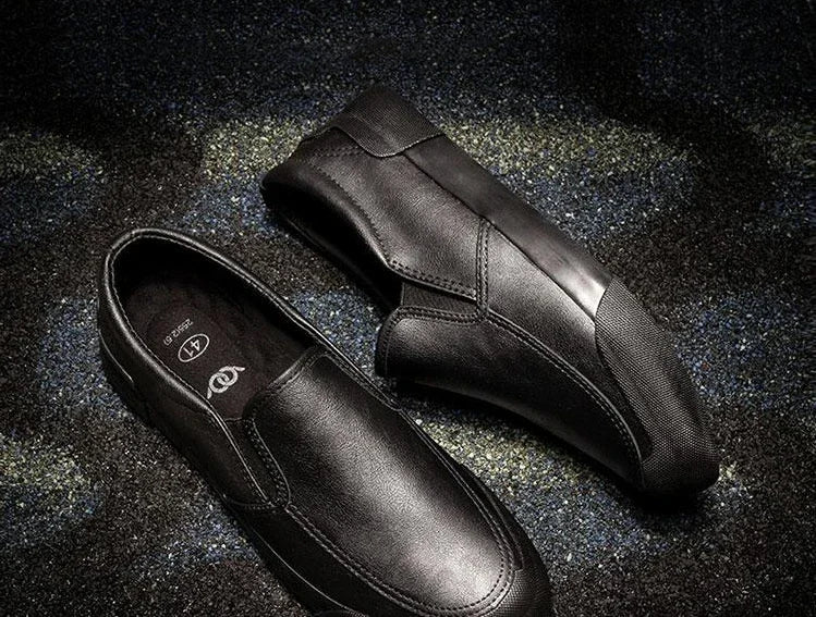 Nuevo en zapatos informales para hombre, sin cordones, talla 45, liquidación barata, elegantes, tendencia 20225, zapatos de cuero elegantes para hombre, clásicos y originales